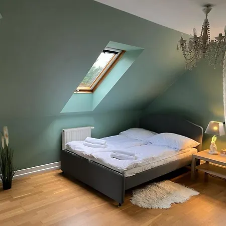 Dom Z Ogrodem W Krakowie Villa Krakkó
