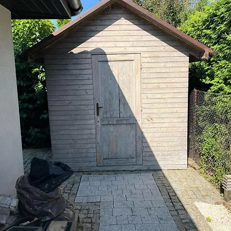 Villa Dom Z Ogrodem W Krakowie *