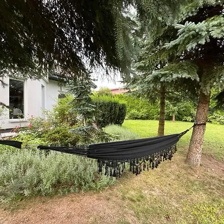 Dom Z Ogrodem W Krakowie Villa Krakkó