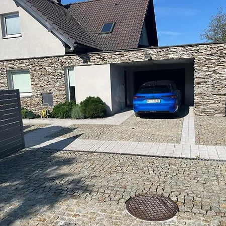 Dom Z Ogrodem W Krakowie Villa Krakow