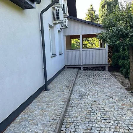 Dom Z Ogrodem W Krakowie *