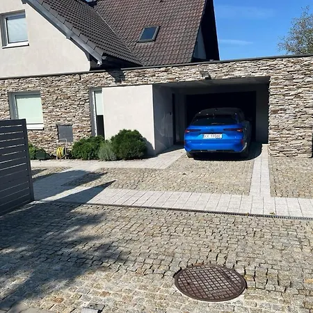 Villa Dom Z Ogrodem W Krakowie *